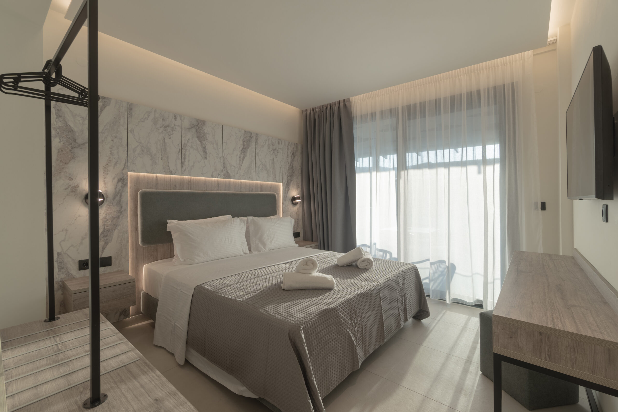 Tiara Holidays - Alora Luxury Suites - Maisonette with Jacuzzi pool view soba na spratu